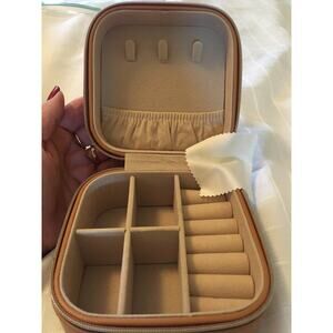 NWOT The Jewelry Box By Samara Travel Jewelry Box